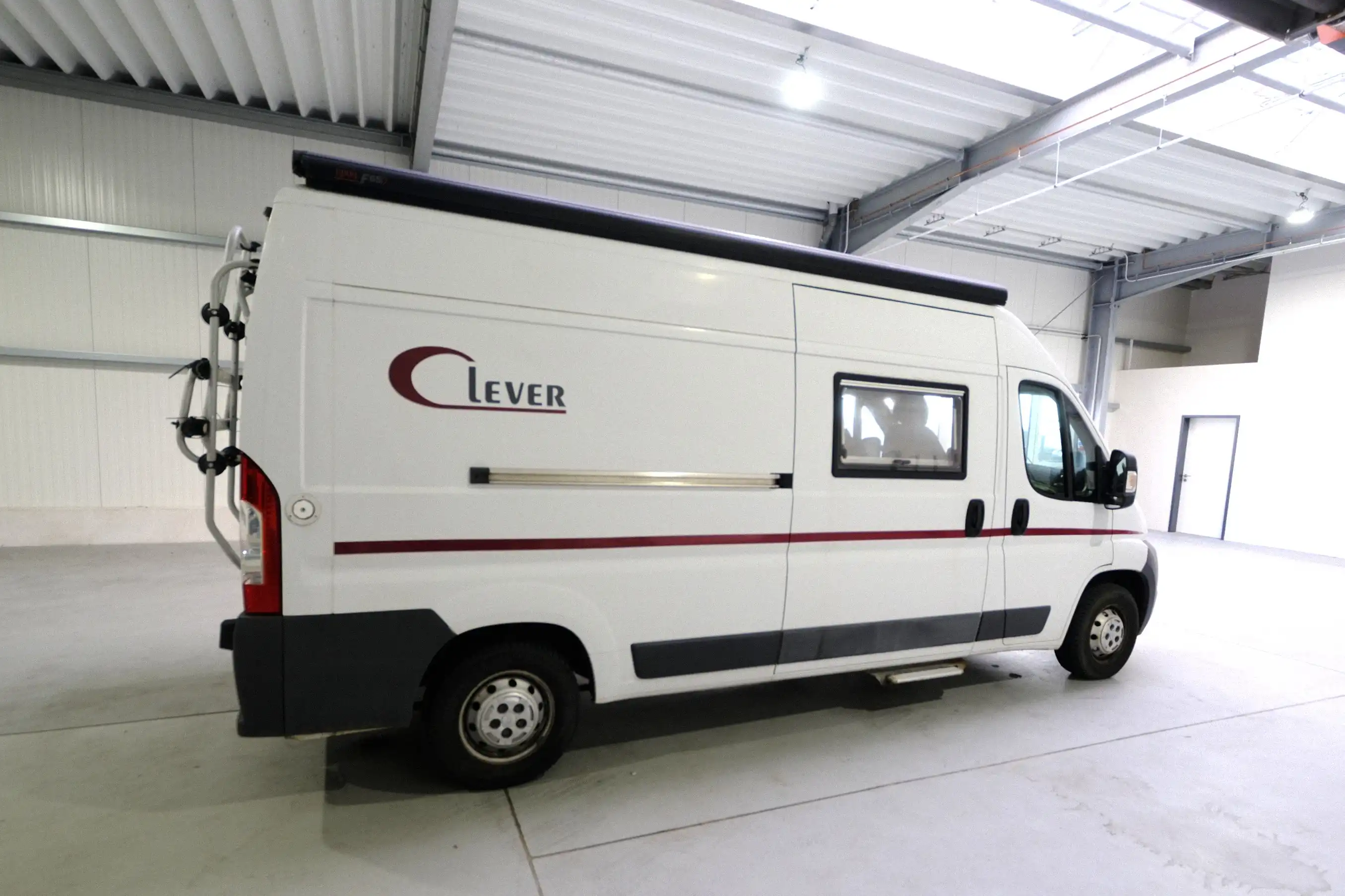 CLEVER Van 600